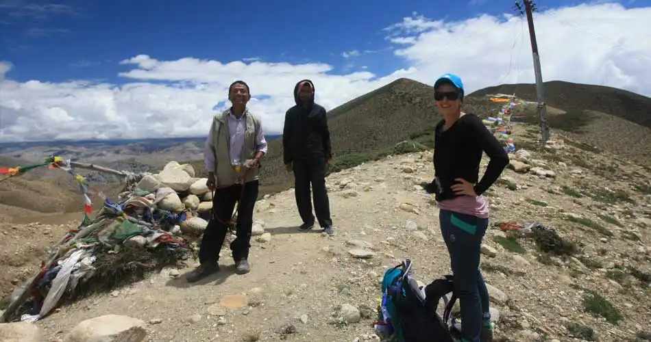 Eva and our crews on the way to Lo Manthang